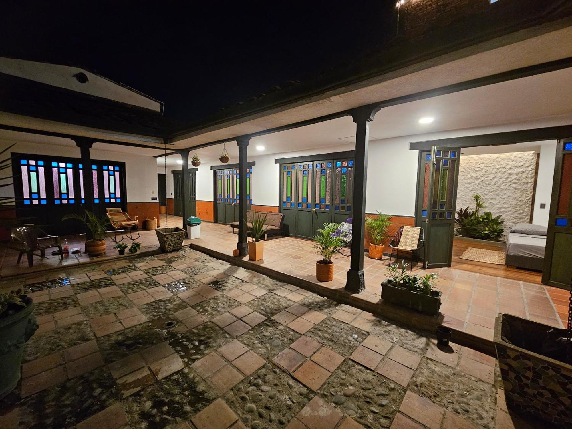 Отель Casa Alba Кали Экстерьер фото